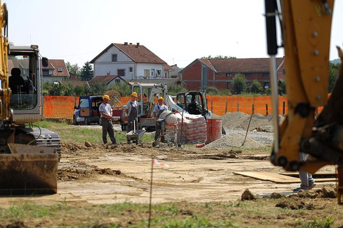 Počeli su radovi na Centru za istraživanje i razvoj u mljekarstvu u Poduzetničkoj zoni III u Virovitici